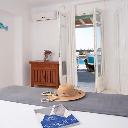 Mando Pool W Sea Views - Five Bedrooms