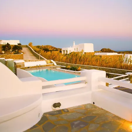 Mando Pool W Sea Views - Five Bedrooms فيلة