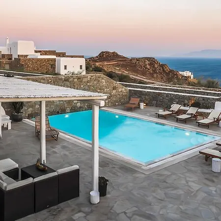 Mando Pool W Sea Views - Five Bedrooms *