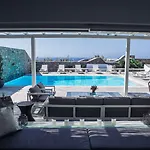 Mando Pool W Sea Views - Five Bedrooms * Пляж Супер-Парадайз
