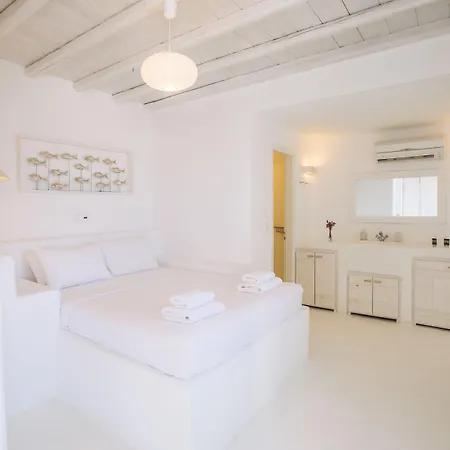 Mando Pool W Sea Views - Five Bedrooms Vila *