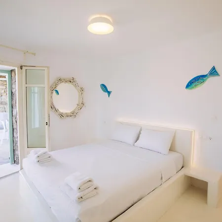 Mando Pool W Sea Views - Five Bedrooms *