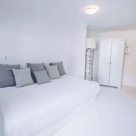 Вилла Mando Pool W Sea Views - Five Bedrooms