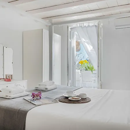 Mando Pool W Sea Views - Five Bedrooms Vila