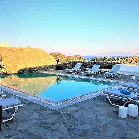 Mando Pool W Sea Views - Five Bedrooms * Super Paradise Beach (Mykonos)