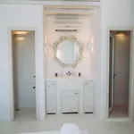 Mando Pool W Sea Views - Five Bedrooms Super Paradise Beach (Mykonos)