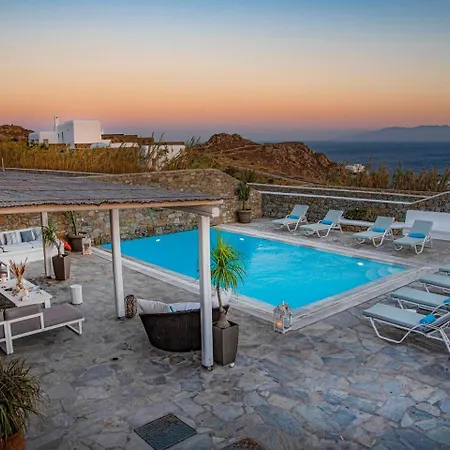Mando Pool W Sea Views - Five Bedrooms *