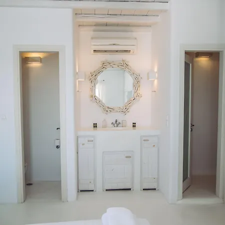 Mando Pool W Sea Views - Five Bedrooms Super Paradise Beach (Mykonos)