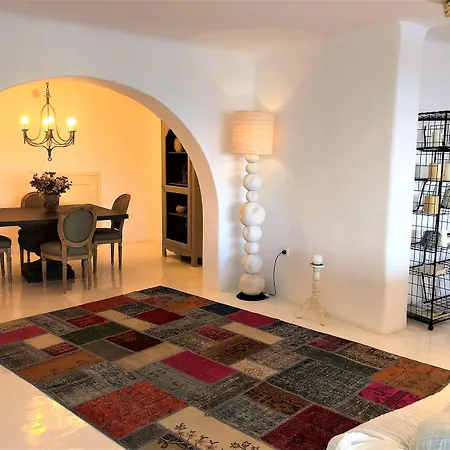 Mando Pool W Sea Views - Five Bedrooms *