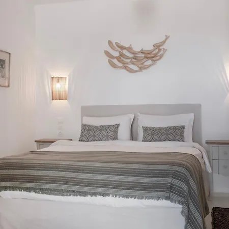 Mando Pool W Sea Views - Five Bedrooms