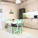 Mando Pool W Sea Views - Five Bedrooms * 超级天堂海滩